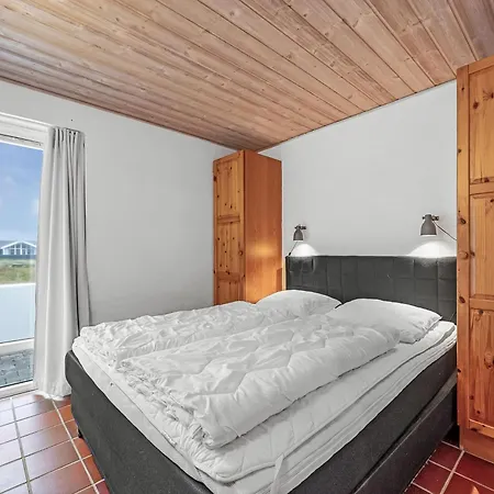 Pool And Activity House With A 180-degree View Of The North Sea, Located At Lild Strand, Holiday home *
