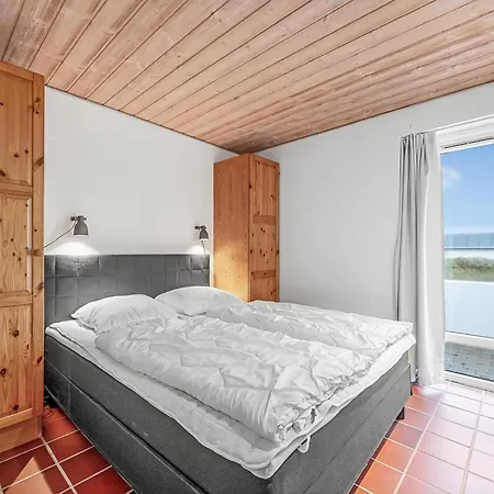 Pool And Activity House With A 180-degree View Of The North Sea, Located At Lild Hébergement de vacances *