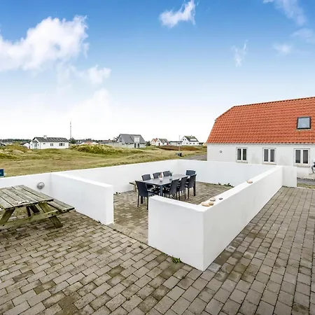Hébergement de vacances Pool And Activity House With A 180-degree View Of The North Sea, Located At Lild *